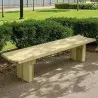 Banquette en bois autoclave classe 4 dans un jardin public