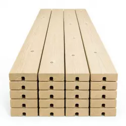 Lame de bois en pin pour fabriquer des bancs ou pour la rénovation