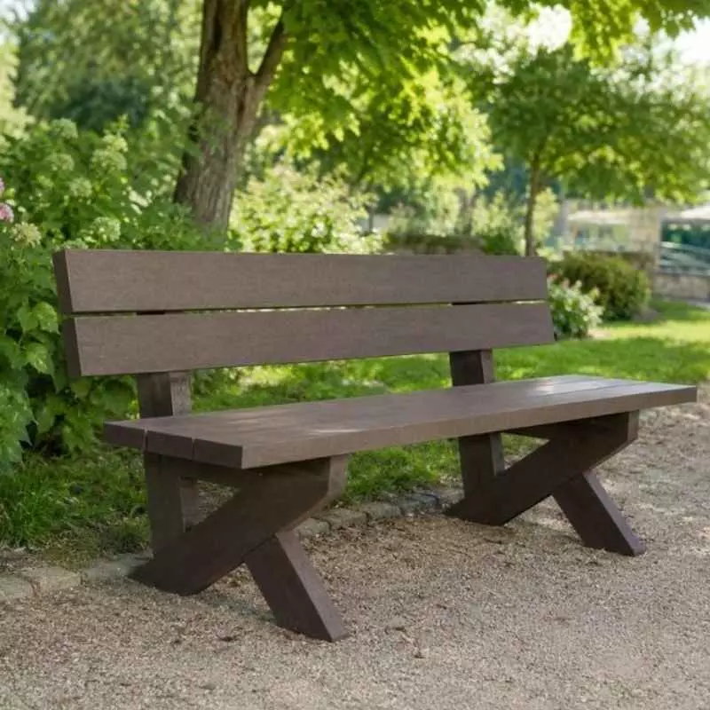 Banc urbain en plastique recyclé