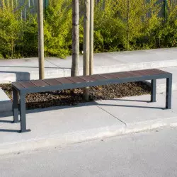 Banquette publique en plastique recyclé
