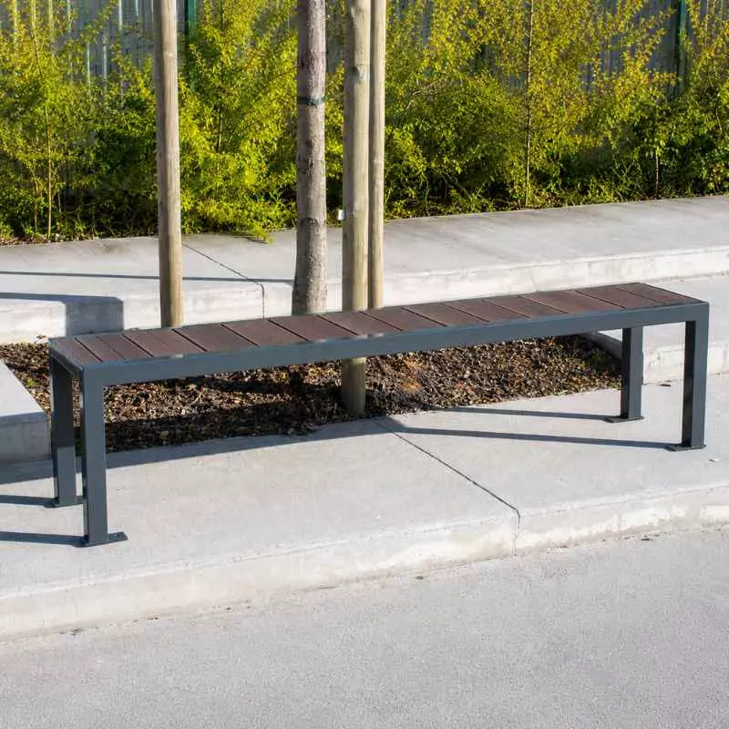 Banquette publique en plastique recyclé
