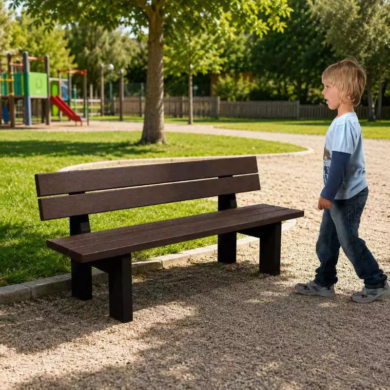 Banc extérieur en plastique recyclé pour les enfants