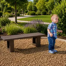 Banquette extérieure pour enfants en plastique recyclé
