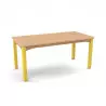 Table d'écolier plateau vernis et piétement jaune Table d'écolier plateau vernis et piétement jaune