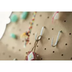 Panneau en Isorel perforée pour garage