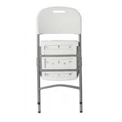 Chaise pliante en polypropylène classée au feu M2