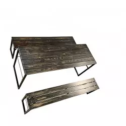 Ensemble brasserie au style Industriel (1 table et 2 bancs)