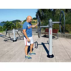 Agrès de sport extérieur GOUVERNAIL