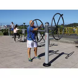 Agrès de sport extérieur GOUVERNAIL