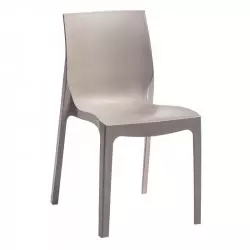 Chaise de jardin empilable