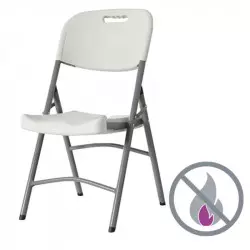 Chaise pliante en polypropylène classée au feu M2