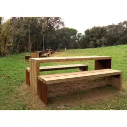 Table pique-nique moderne en bois et acier Corten