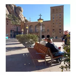 Banc de ville - Banc urbain - Banc fonte et bois