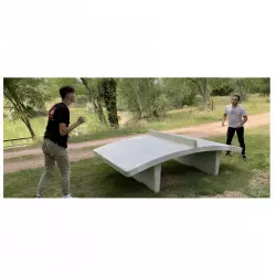 Équipement sportif plein air - Table de ping-pong incurvée - Table de teqball béton Équipement sportif plein air - Table de ping-pong incurvée - Table de teqball béton