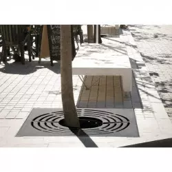 Grille d'arbre carrée