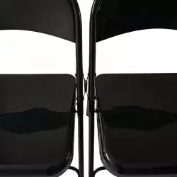 Chaise pliante noire assemblable