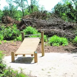 Agrès bois extérieur pour parcours sportif plein air