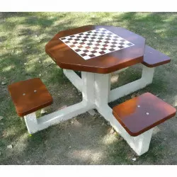 Table en béton avec 4 assises intégrées et plateau jeu de dames ou échecs