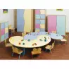 Table scolaire dans une maternelle