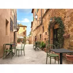 Tables carrées polypro gris sur terrasse CHR