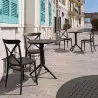 Tables noires en polypro sur terrasse CHR Tables noires en polypro sur terrasse CHR