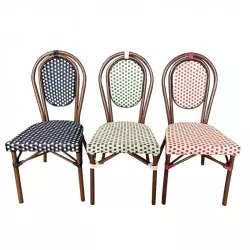 Chaises CHR extérieur empilables, différents coloris