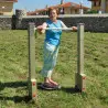 Mobilier fitness urbain dans un jardin public Mobilier fitness urbain dans un jardin public