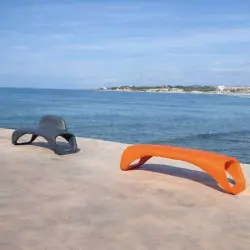 Banc public et banquette urbaine en polyéthylène anthracite et orange