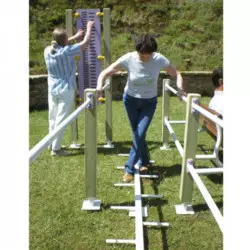 Agrès sportif extérieur marches pour personnes âgées